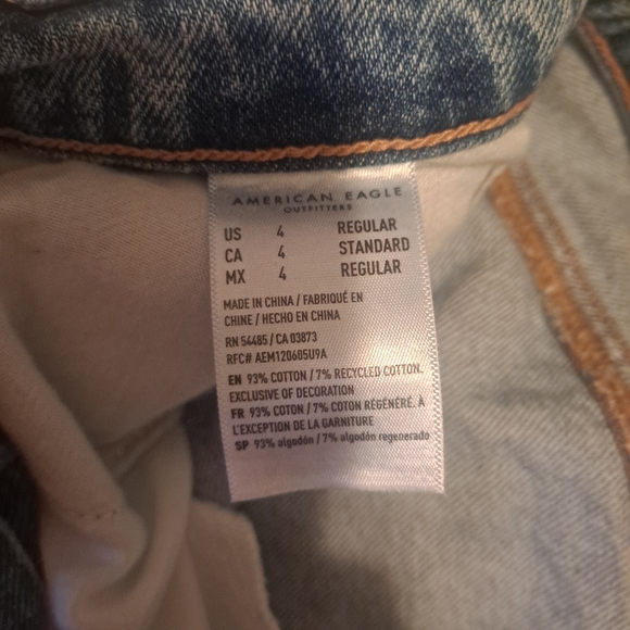 America Eagle Low Rise Baggy Jeans - Picture 8 of 10